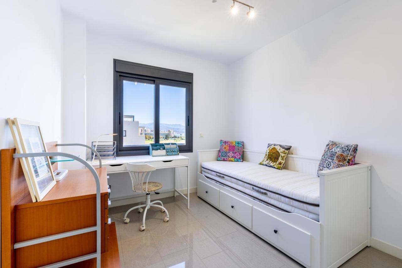 Apartamento Playa Marinsa Torre Del Mar Dış mekan fotoğraf